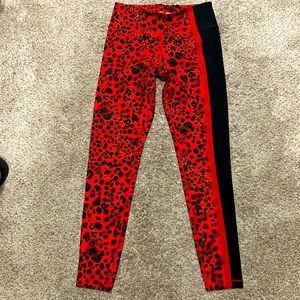Betsy Johnson red leopard print leggings